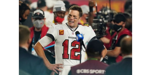 Aperçus de la première fête d'anniversaire de Tom Brady après sa retraite